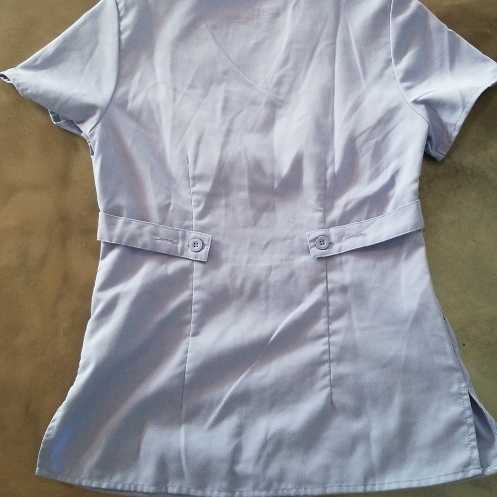 Scrub top - Picture 3 of 5